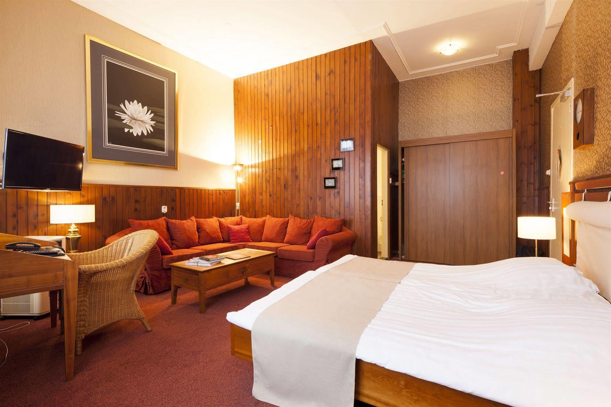 Hotel Dordrecht Dış mekan fotoğraf